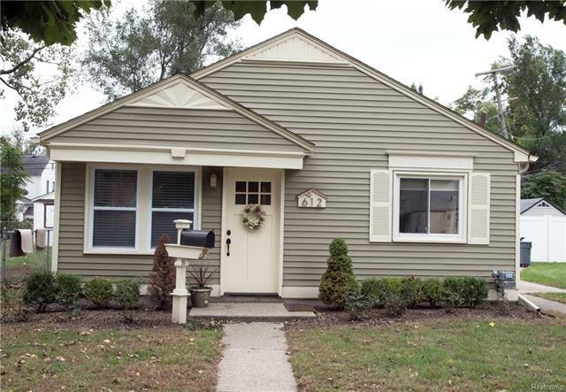 Property Photo: 612 Donald Avenue MI 48073