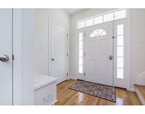 Property Photo: 20 Minuteman Lane 10 MA 01886