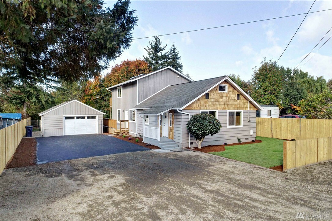 Property Photo:  11041 17th Ave SW  WA 98146 