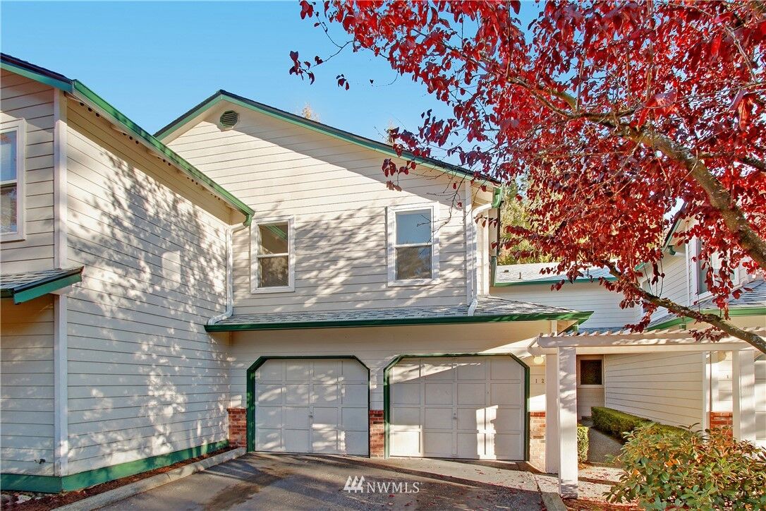 Property Photo:  1131 115th Street SW I-2  WA 98204 