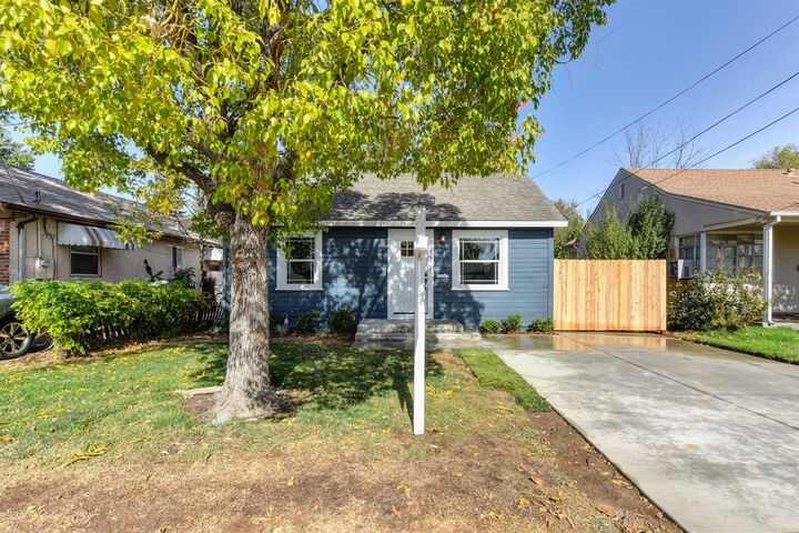 5427 11th Avenue  Sacramento CA 95820 photo