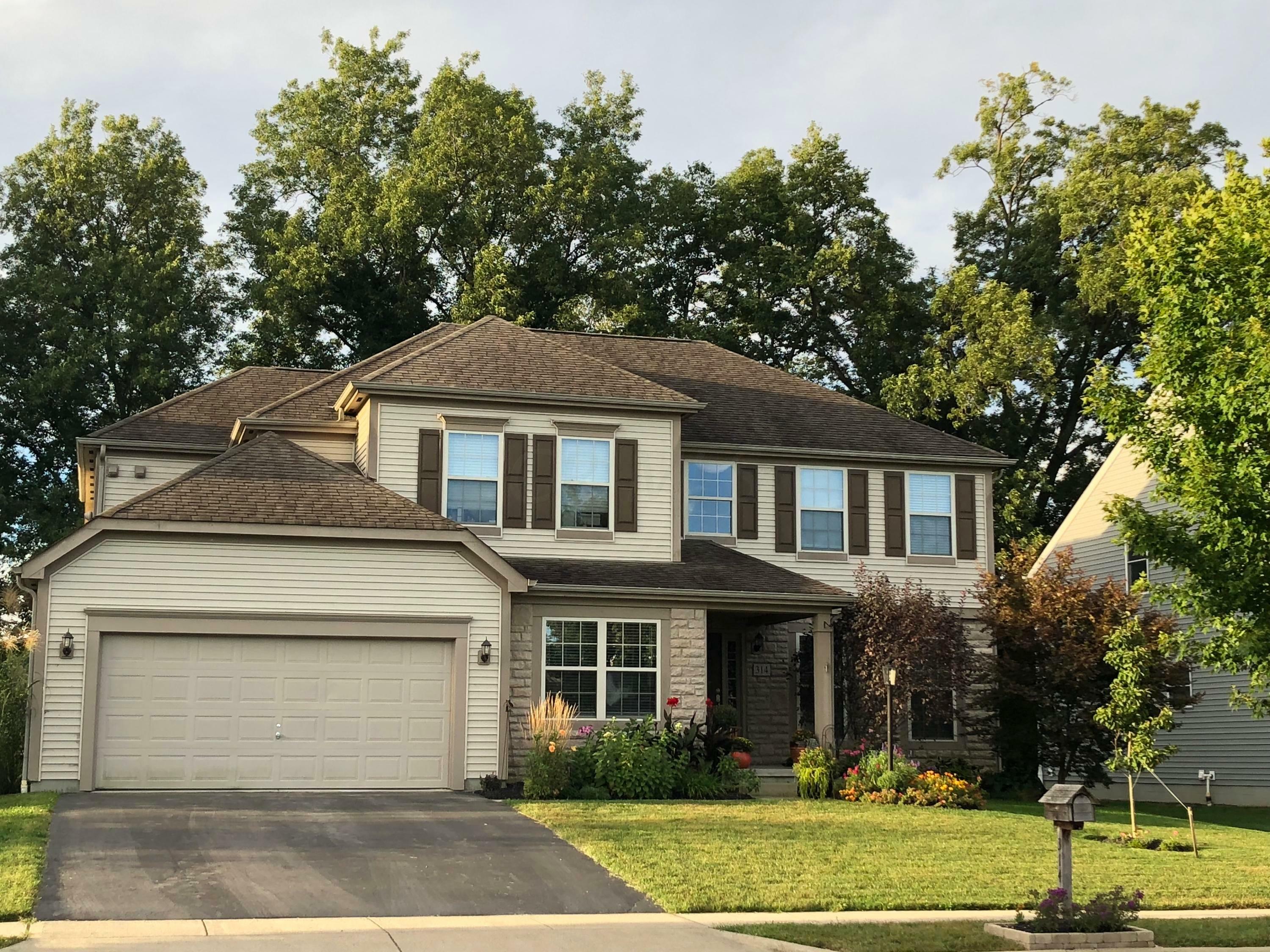 Property Photo: 314 Linden Circle OH 43147