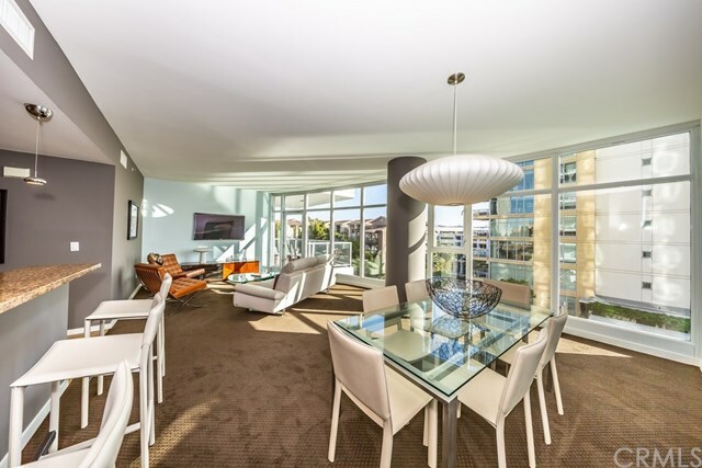 Property Photo:  400 W Ocean Boulevard 302  CA 90802 