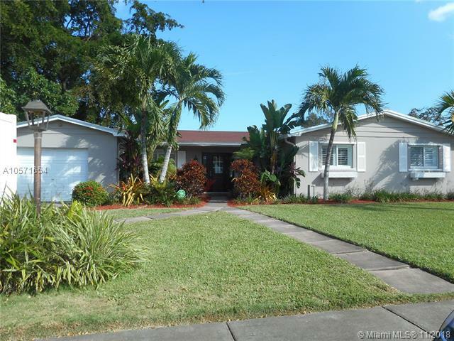 Property Photo: 10301 SW 98th Ave FL 33176