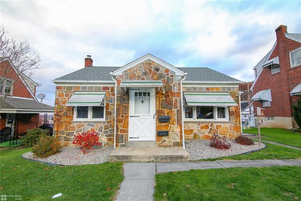 Property Photo: 633 Roosevelt Avenue PA 18015