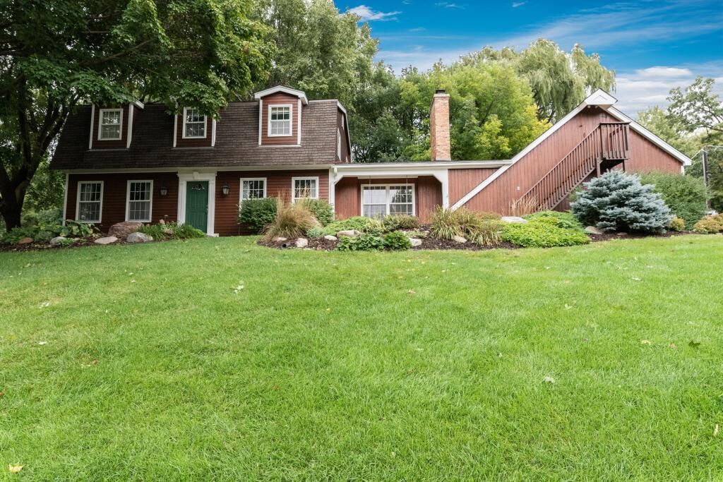 Property Photo:  450 Reflection Road  MN 55124 