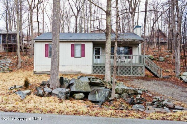 Property Photo:  1051 Porter Dr  PA 18324 