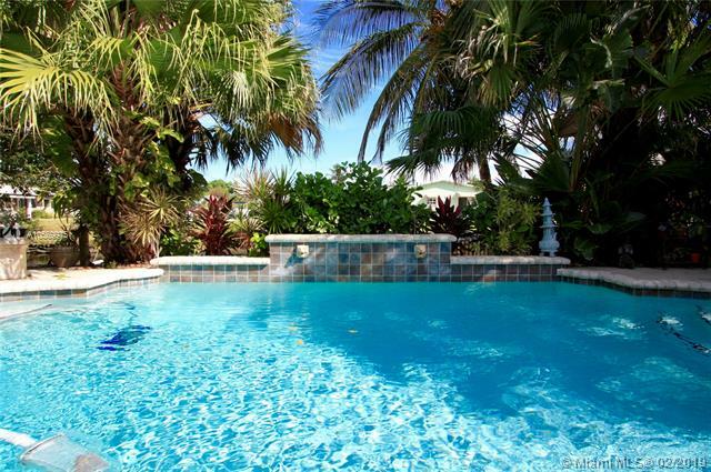 Property Photo: 2020 SW 28th Ave FL 33312
