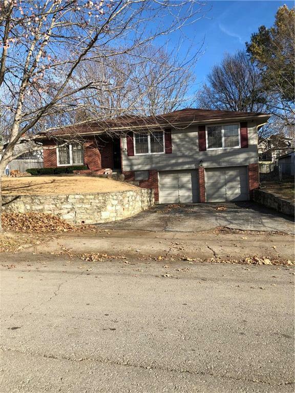Property Photo: 929 S Liberty Street MO 64050