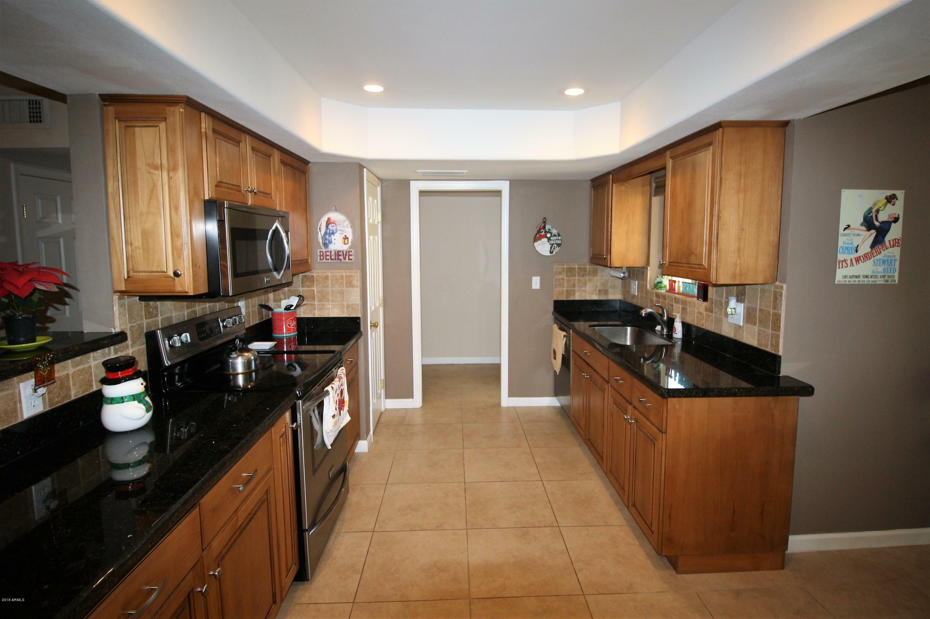 Property Photo: 10412 W Roundelay Circle AZ 85351