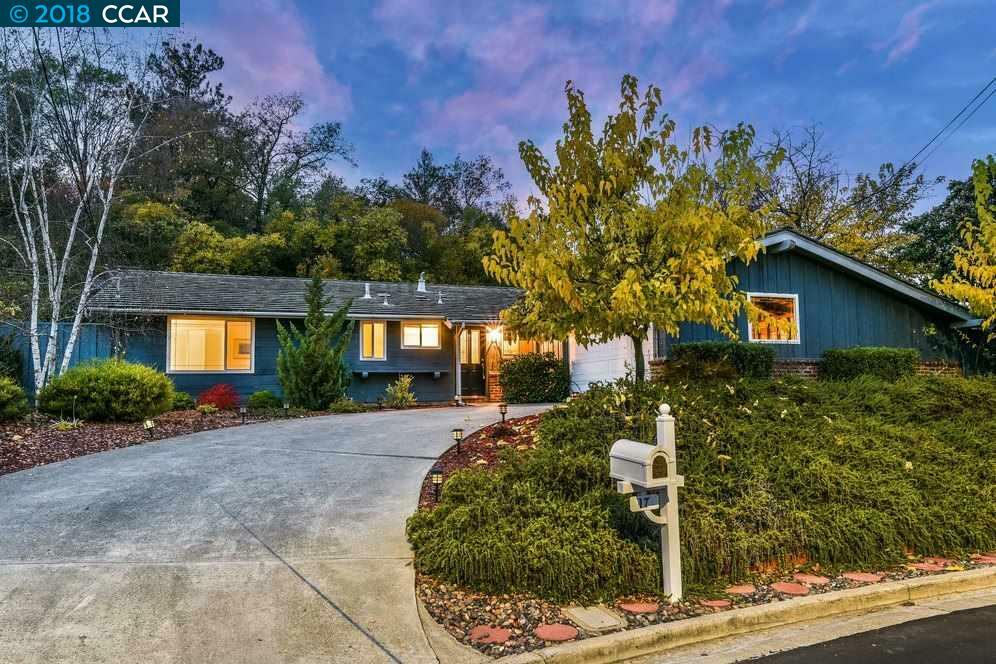 Property Photo: 17 Starling Ct CA 94596