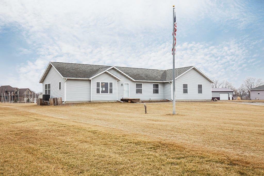 Property Photo:  2022 SE 72nd Street  IA 50237 