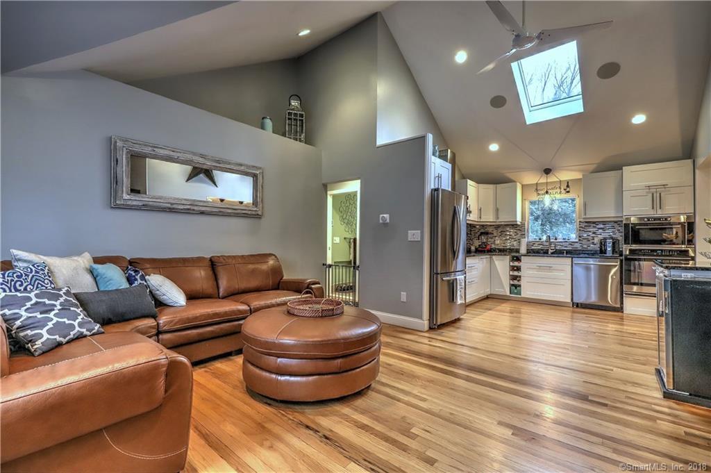 Property Photo:  135 Pease Road  CT 06525 