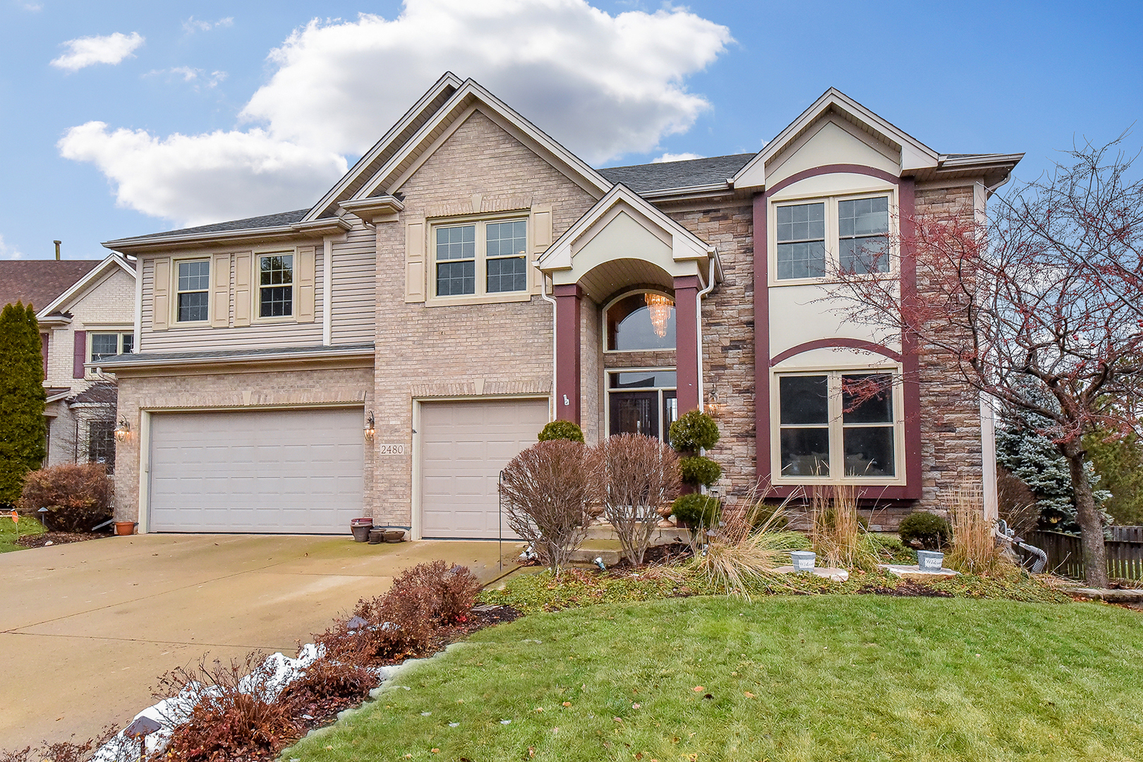 Property Photo: 2480 Holland Court IL 60503