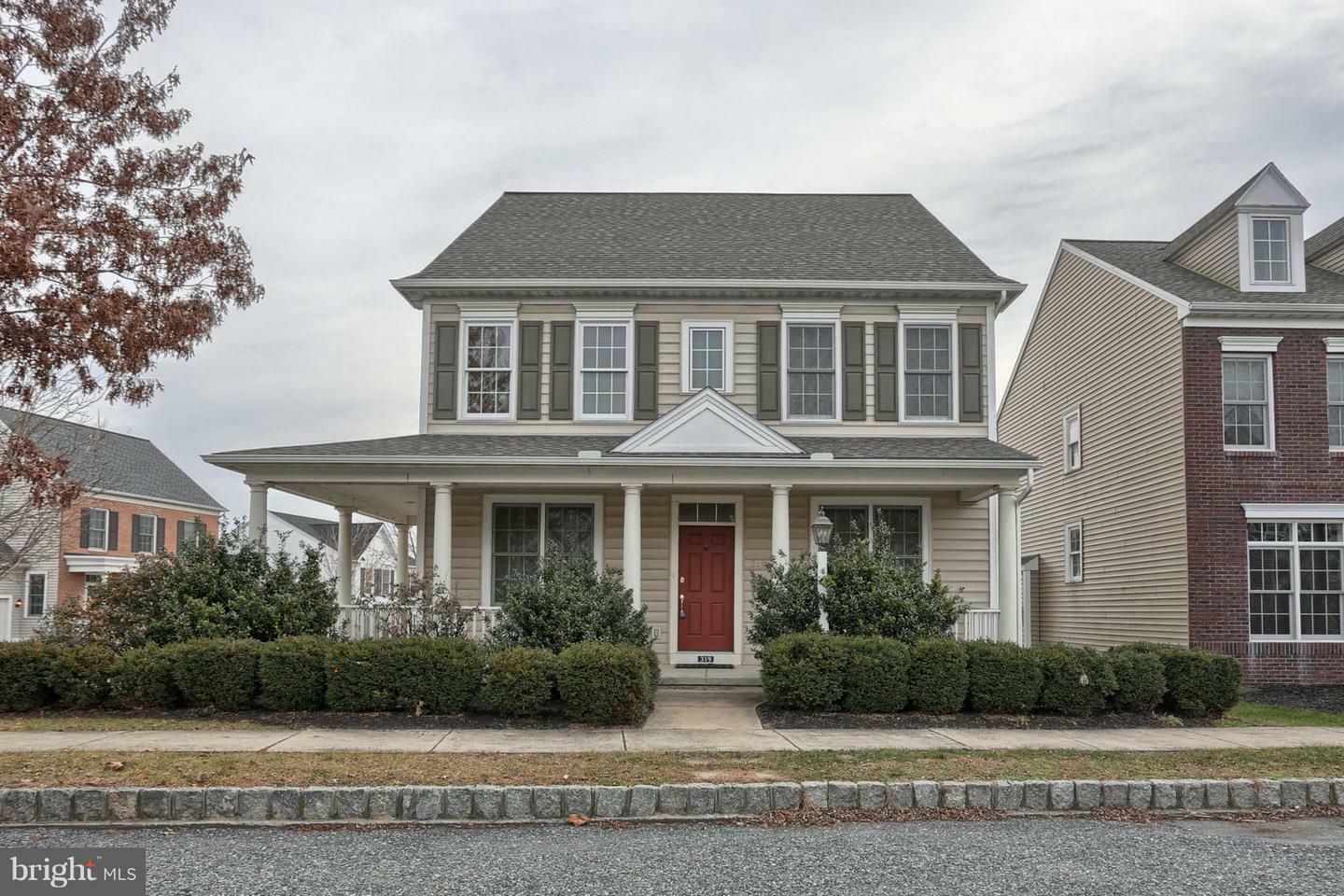 Property Photo: 319 Brittany Lane PA 17552