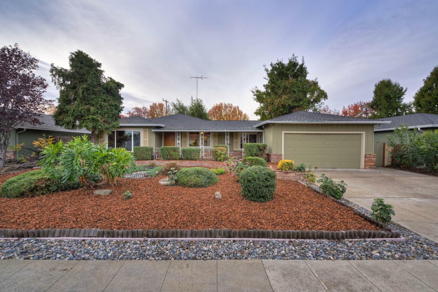 Property Photo:  715 South Daniel Way  CA 95128 