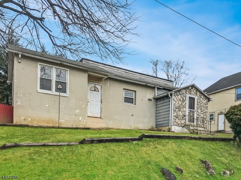 Property Photo:  661 Sayre Ave  NJ 08865 