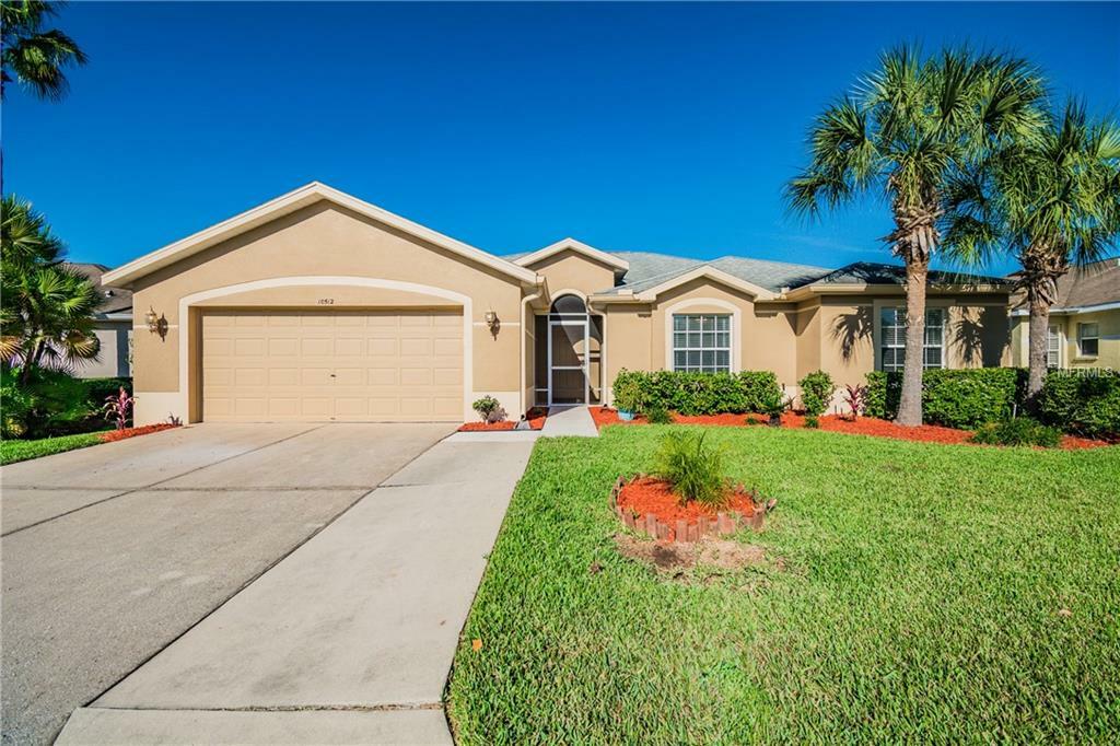 Property Photo:  10512 Collar Drive  FL 33576 