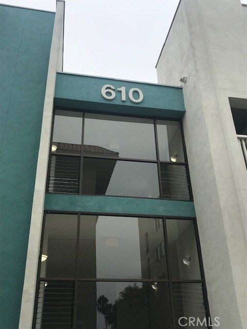 Property Photo:  610 The Village 208  CA 90277 