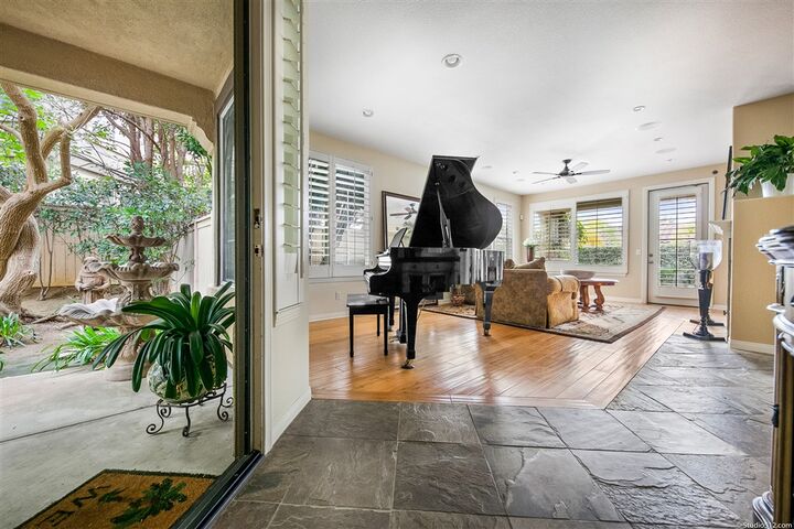 Property Photo:  7491 Seashell Ct  CA 92011 