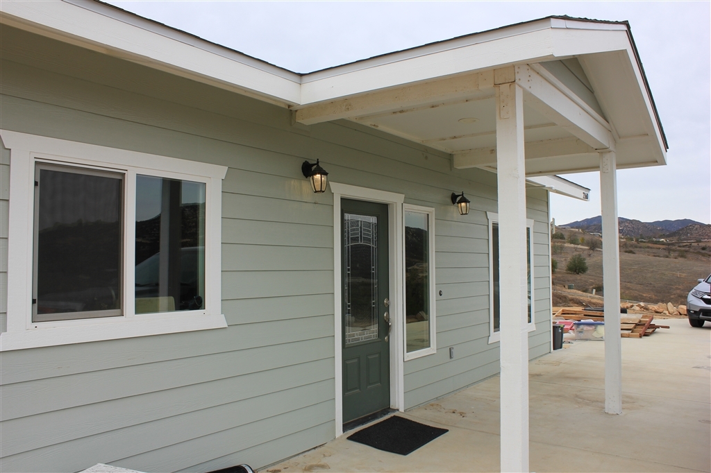 Property Photo:  2160 Lapis Lane  CA 92065 