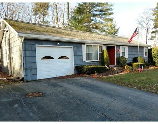 Property Photo:  18 Skyview Ln  MA 01570 