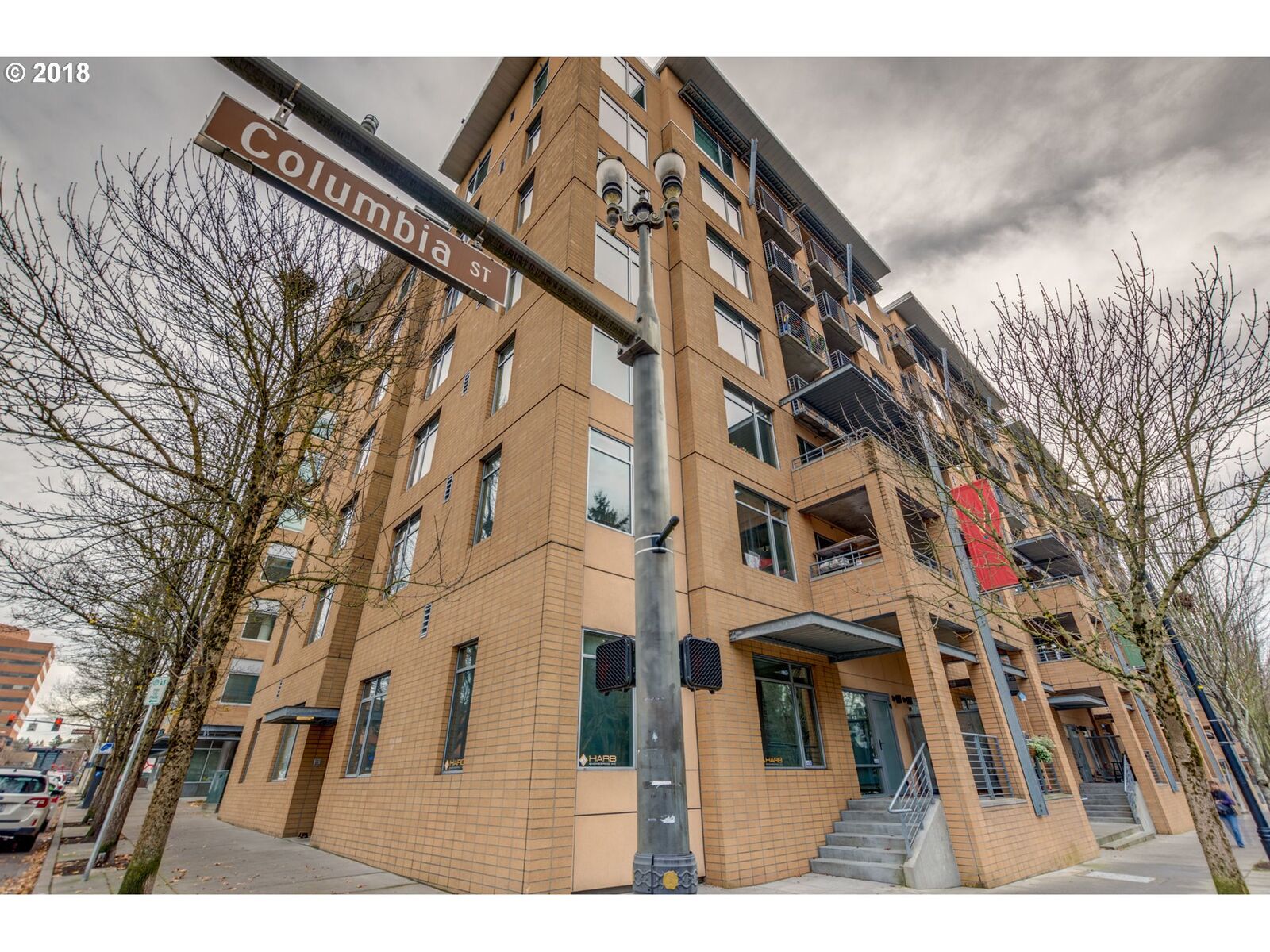 Property Photo: 701 Columbia St 512 WA 98660