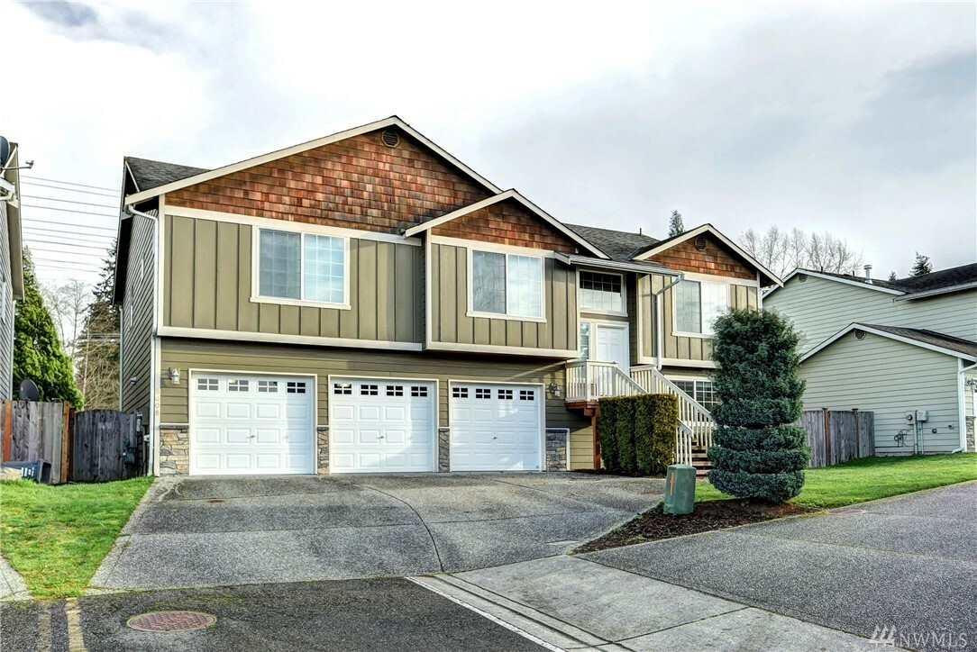 Property Photo:  8008 62nd St NE  WA 98270 