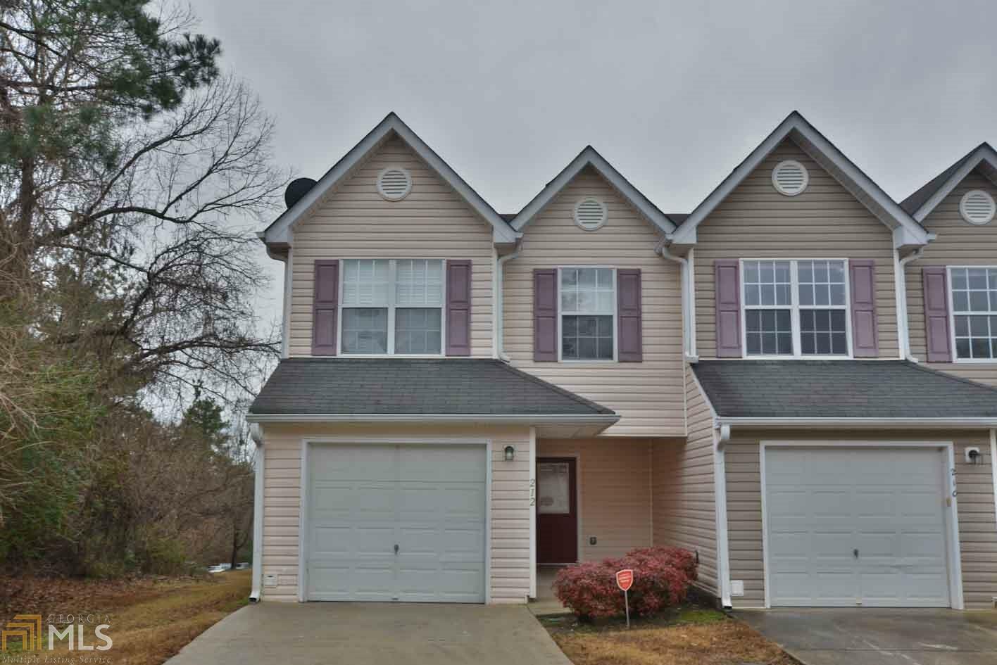 Property Photo:  212 Gallant Lane SE  GA 30126 