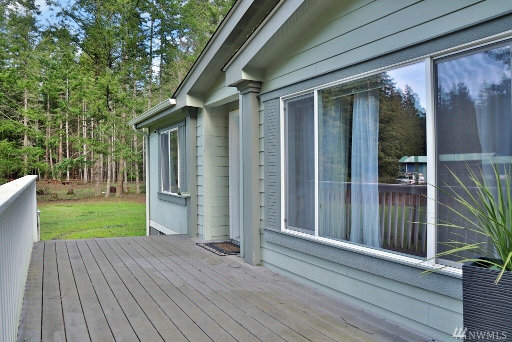 Property Photo: 3283 Brooks Hill Rd WA 98260