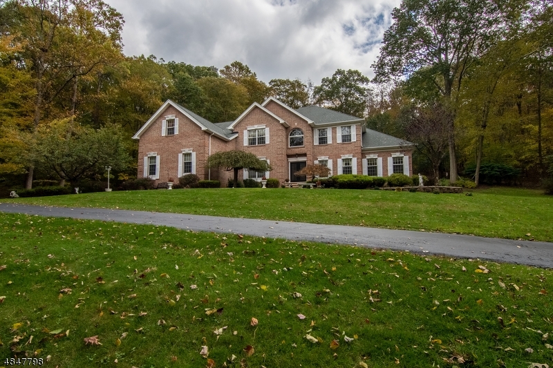 Property Photo: 13 Rose Ln NJ 07871
