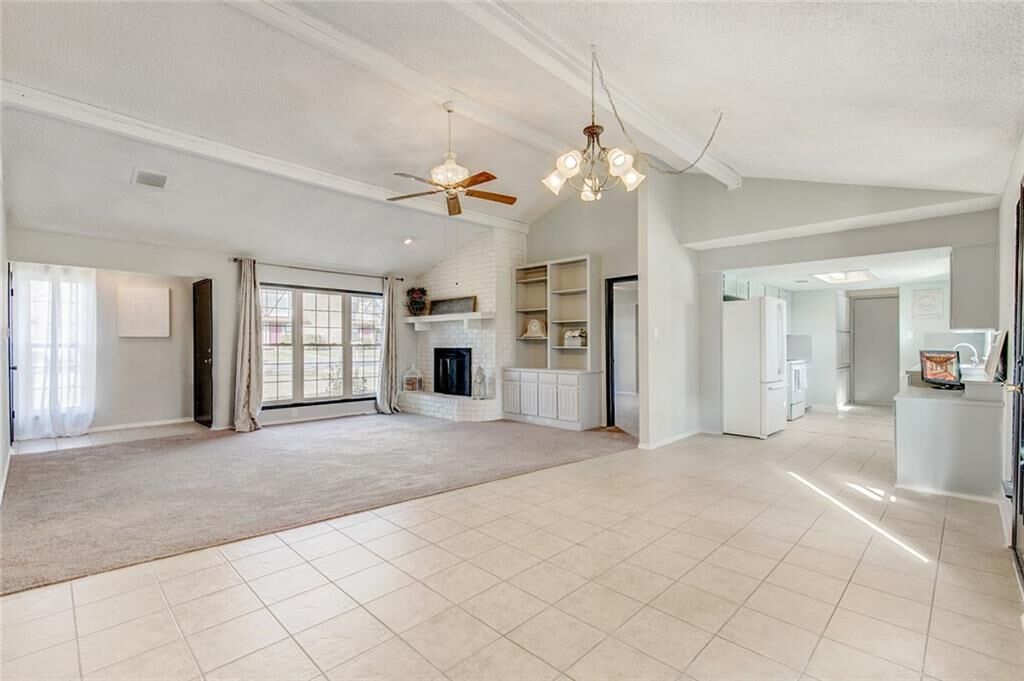Property Photo:  901 Cottonwood Trail  TX 76126 