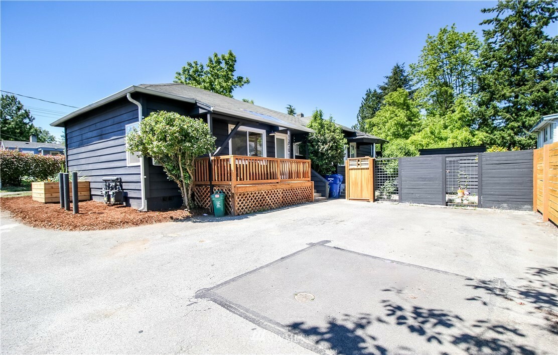 Property Photo:  1208 NW 100th  WA 98177 