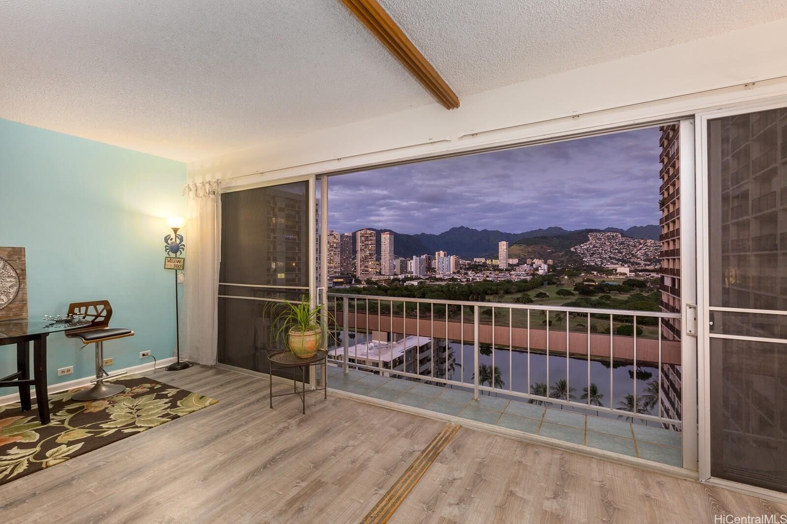 Property Photo:  431 Nahua Street 1609  HI 96815 