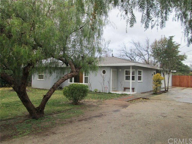 Property Photo:  1150 E 10th Street  CA 92223 