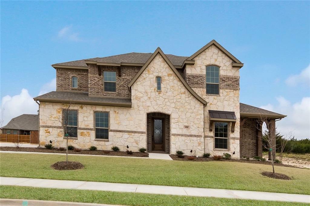 Property Photo:  450 Hillstone Drive  TX 76065 