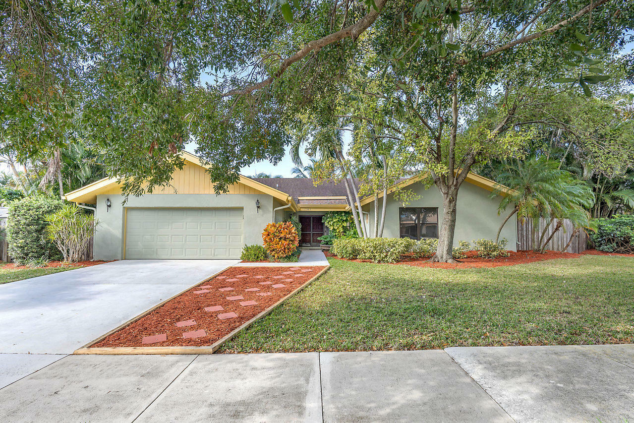 Property Photo:  17587 Weeping Willow Trail  FL 33487 