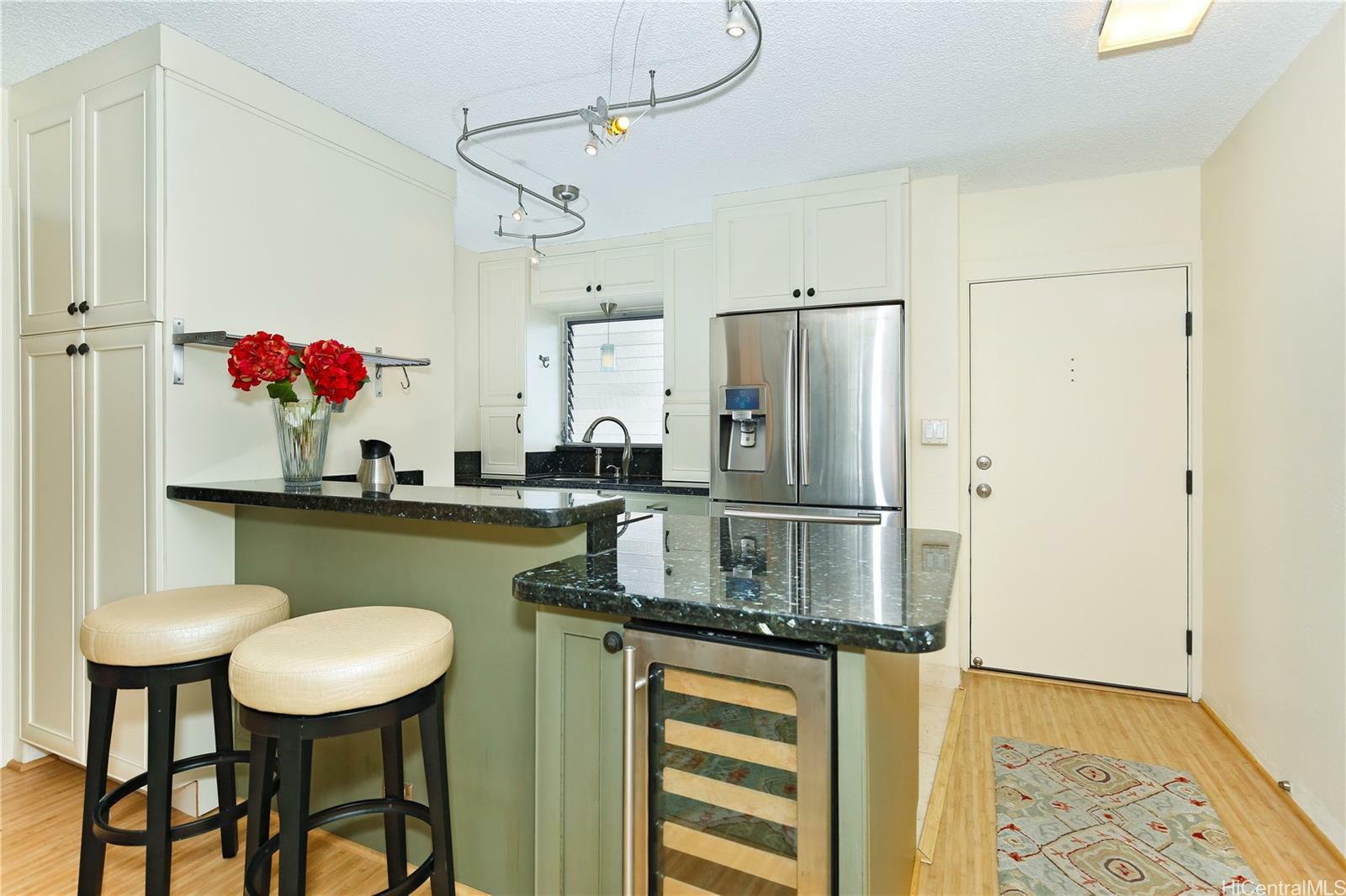 Property Photo:  98-703 Iho Place 1/702  HI 96701 