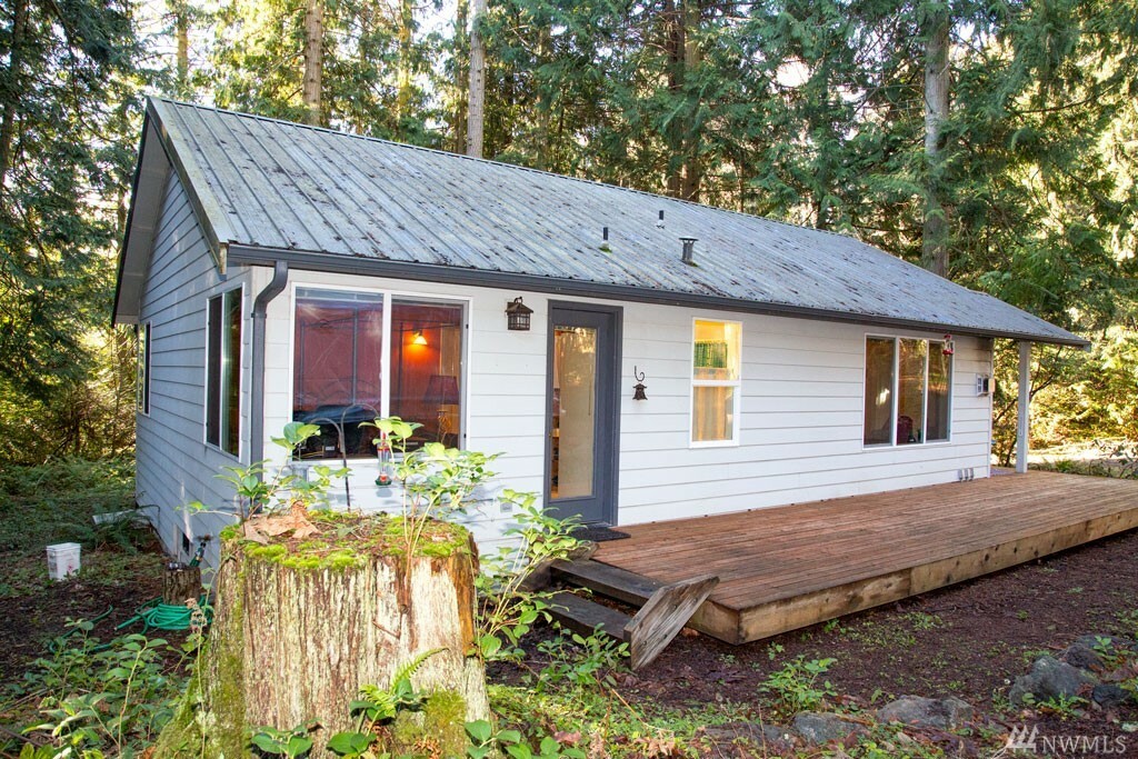 Property Photo:  74 Hilton Ave  WA 98368 