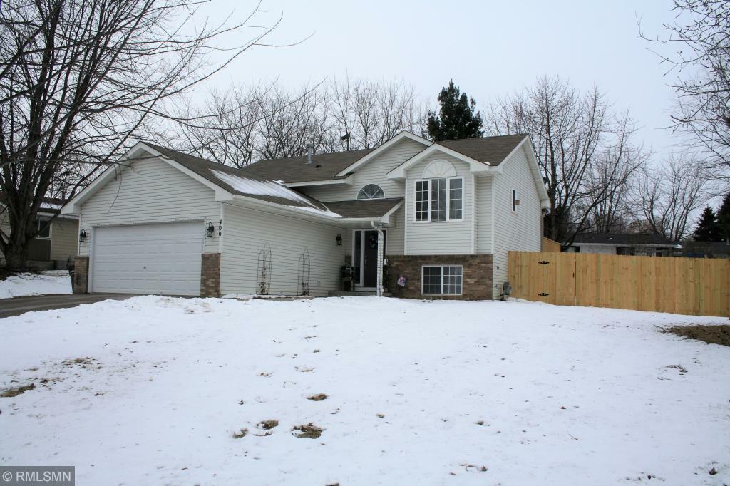 Property Photo: 400 Wagon Wheel Circle MN 55313
