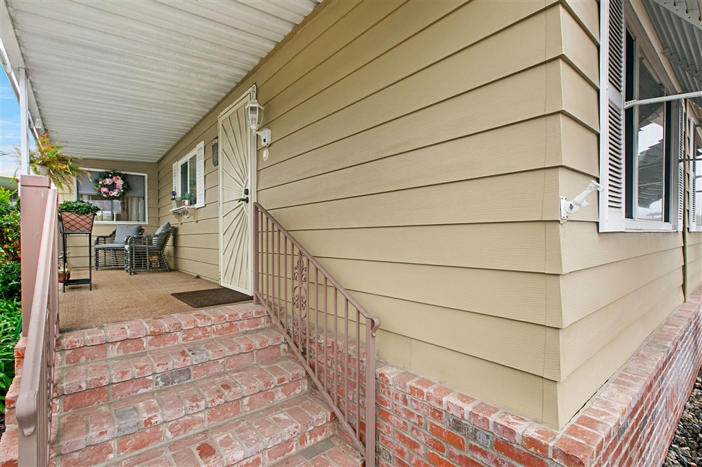 Property Photo:  1506 Oak Dr Spc 69  CA 92084 