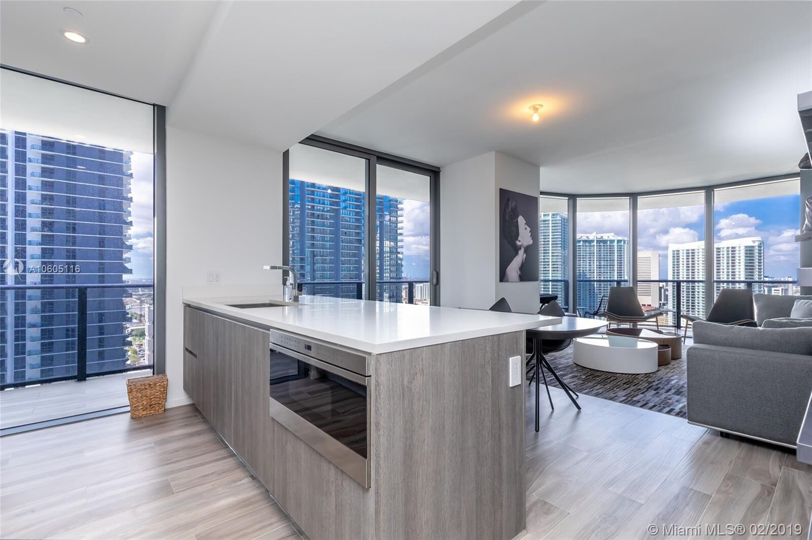 Property Photo: 801 S Miami Ave 2809 FL 33131