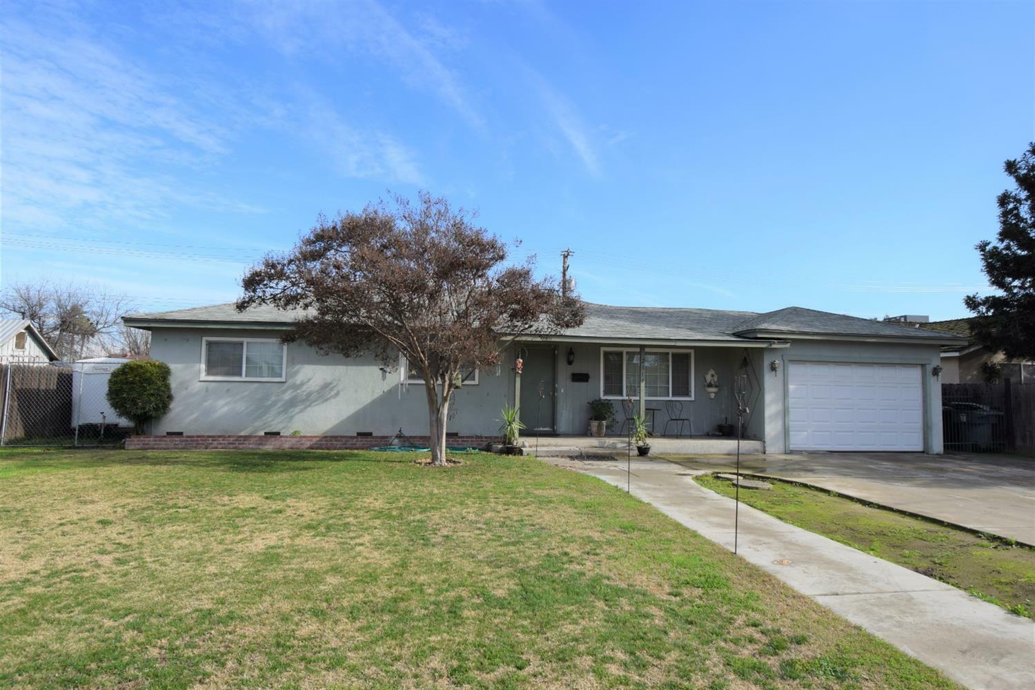 2314 S Court Street  Visalia CA 93277 photo