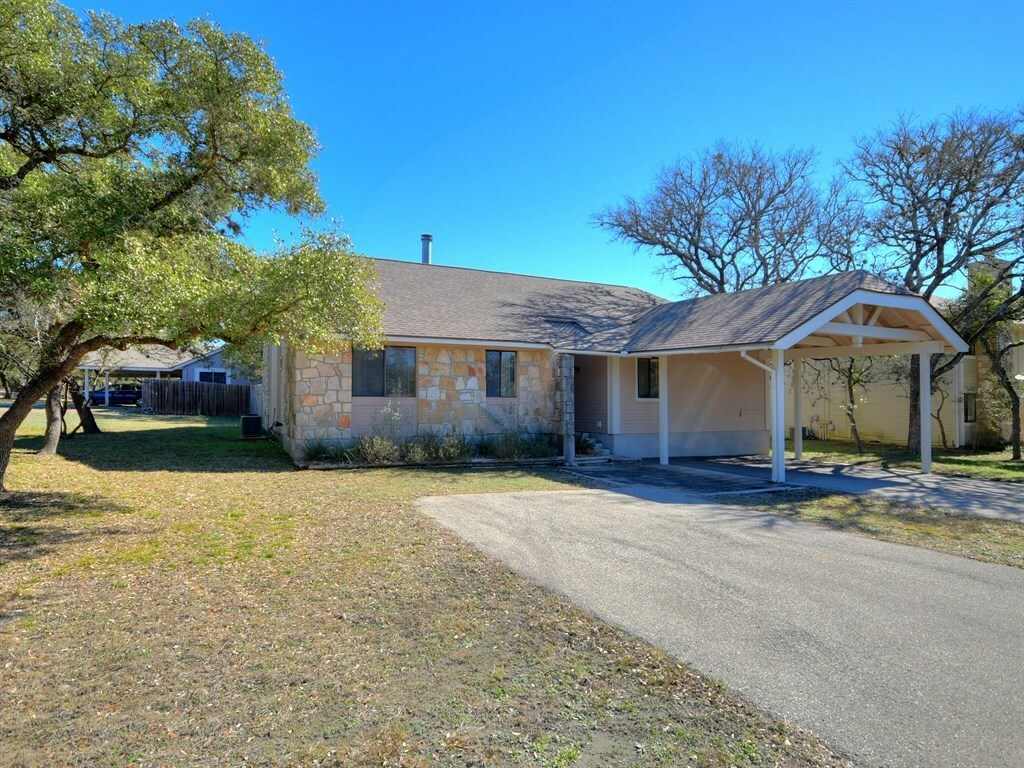 Property Photo:  4 Brookmeadow Street  TX 78676 