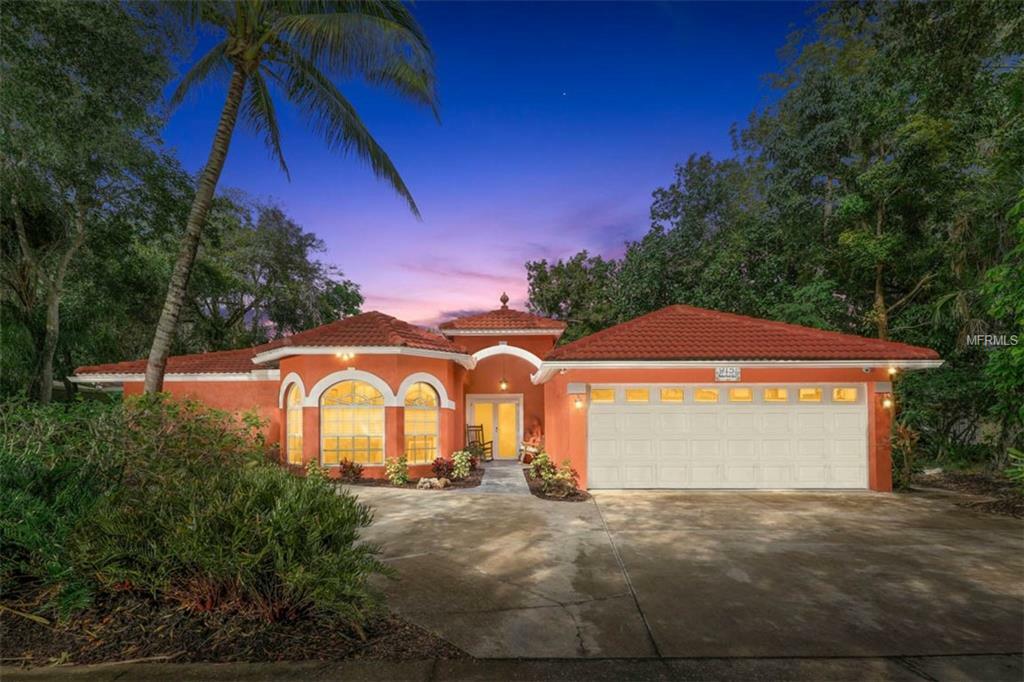 Property Photo:  915 Indian Beach Drive  FL 34234 