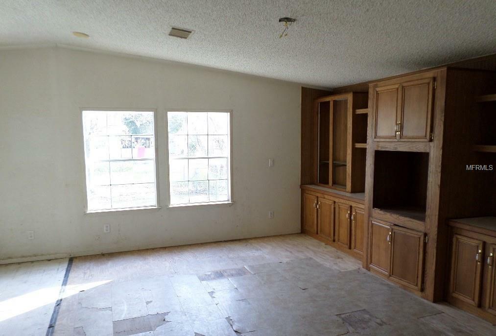 Property Photo:  6313 Angus Valley Drive  FL 33544 