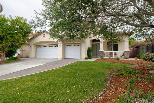 Property Photo:  916 Goldenrod Lane  CA 93401 