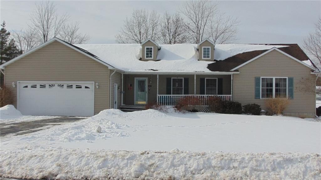 Property Photo: 4 Mackenzie Drive NY 13148