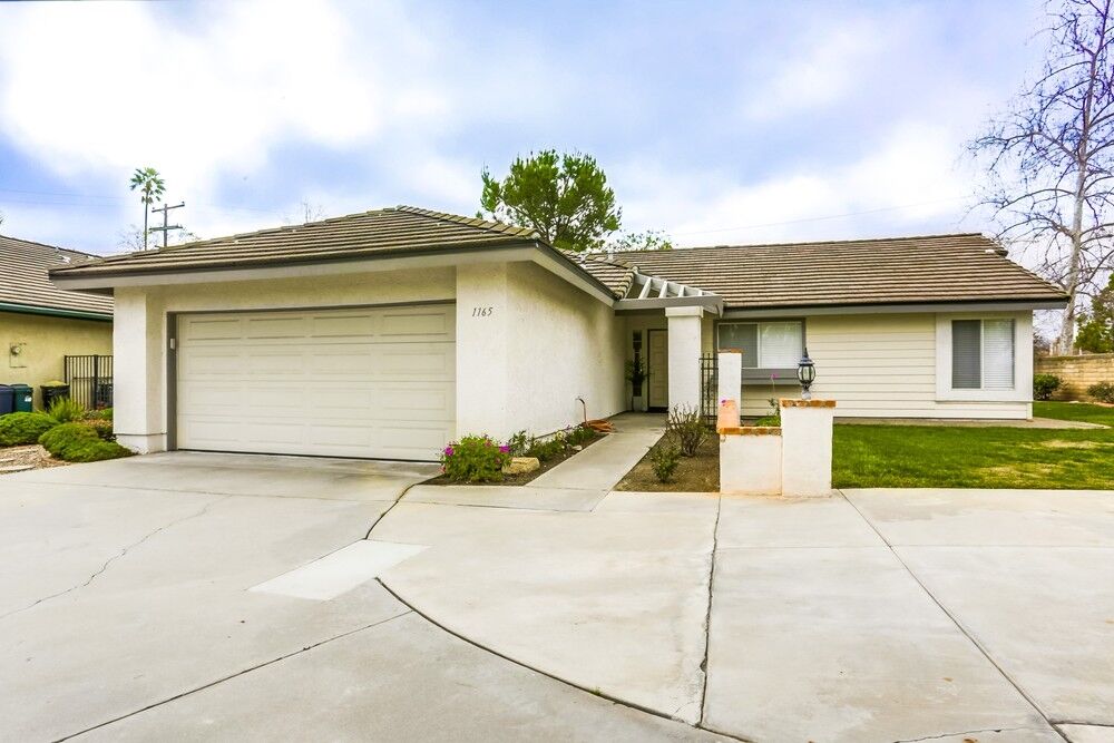 Property Photo: 1165 Catspaw Place CA 92029