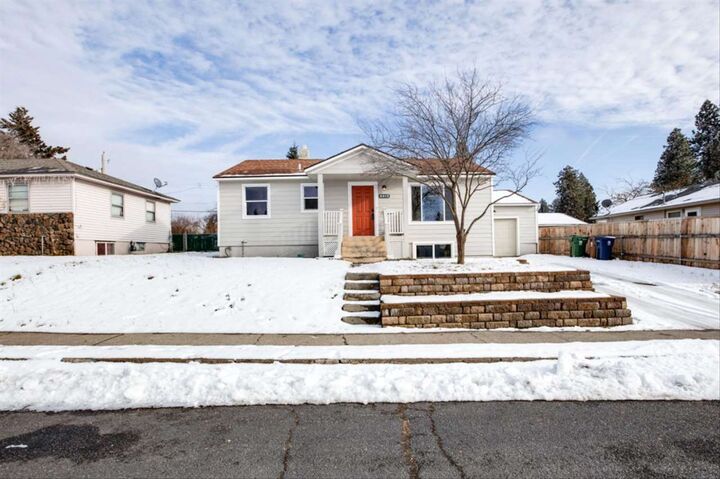 5512 N F St  Spokane WA 99205 photo